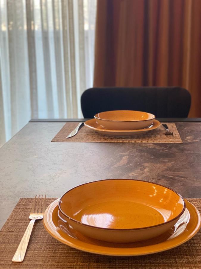 Luxury Rooftop 23 Bed & Breakfast Tirana Bagian luar foto